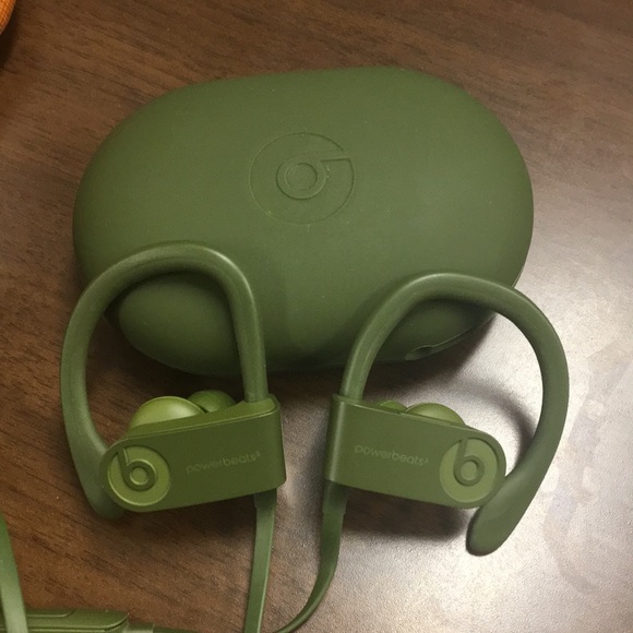 Beats - Picture 1 of 2